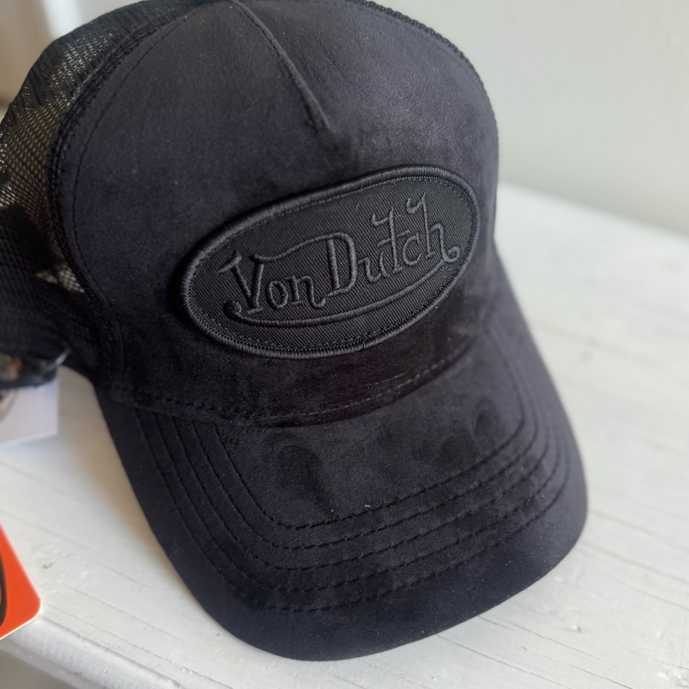 🖤 NWT Von Dutch Triple Black Velvet Trucker Hat - SnapBack - Picture 7 of 7